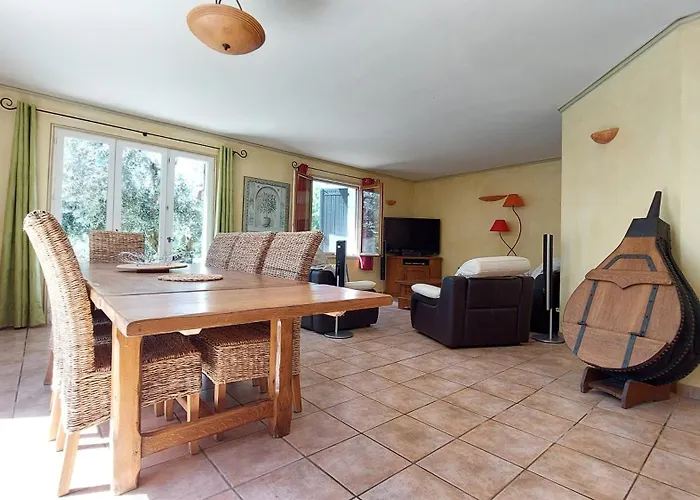 La Maison Angelvin Villa *